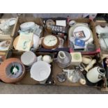AN ASSORTMENT OF HOUSEHOLD CLEARANCE ITEMS TO INCLUDE CERAMICS AND ELECTRICALS ETC