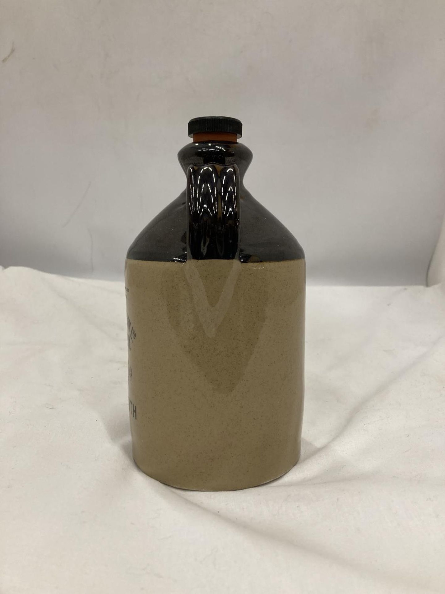 A HEAVY BOXED HOLSTEN BREWERY, WANDSWORTH, STONEWARE BOTTLE - Image 3 of 5
