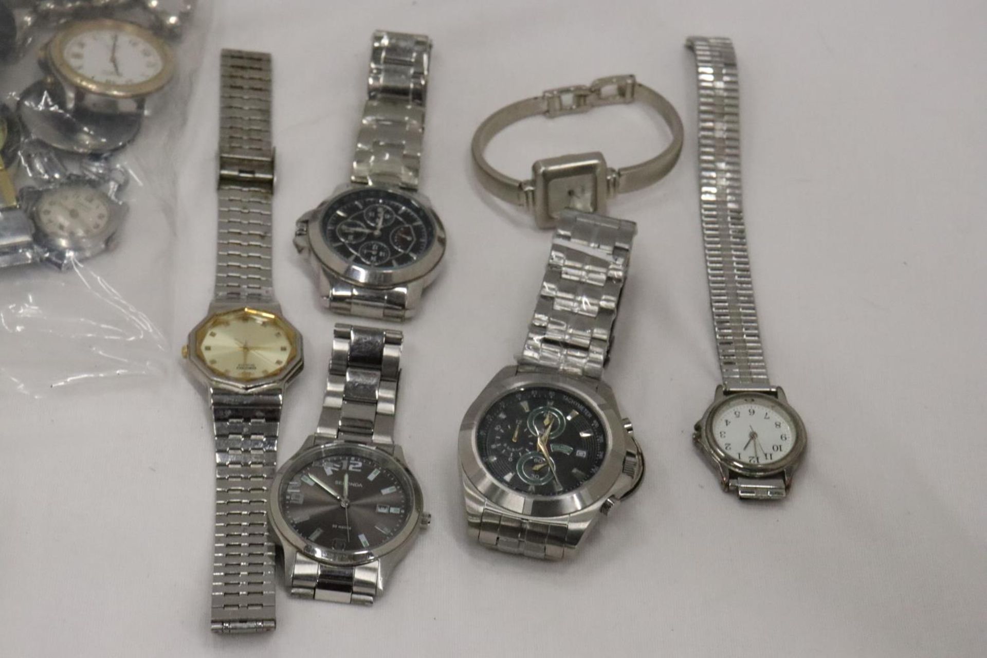 A BAG OF WRISTWATCH SPARES FOR REPAIRS - Image 3 of 8