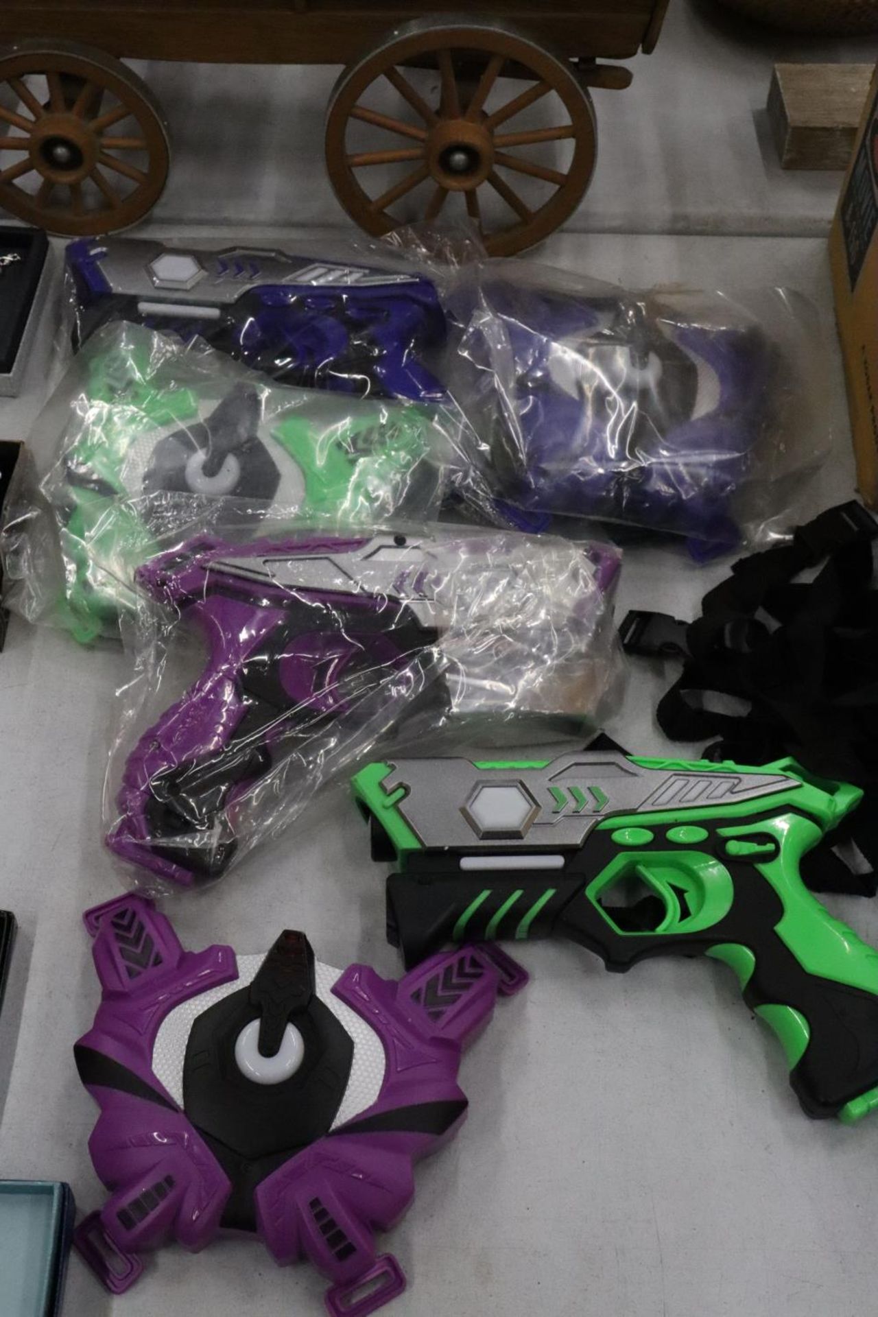 A QUANTITY OF CSTAR GUNS AND LASER TAGS - Image 3 of 8