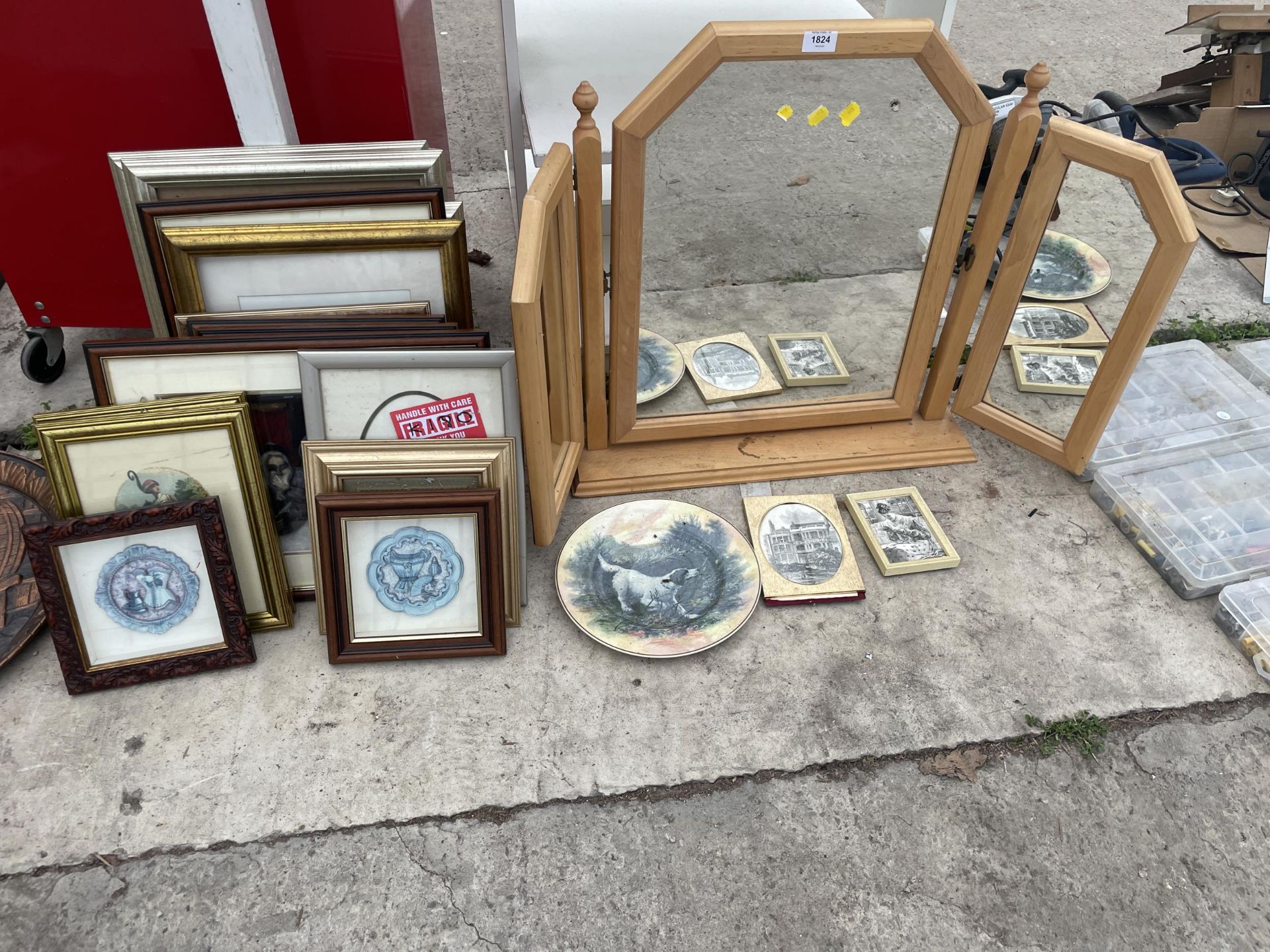 A COLLECTION OF FRAMED PRINTS TO INCLUDE A THREE SECTION DRESSING TABLE MIRROR