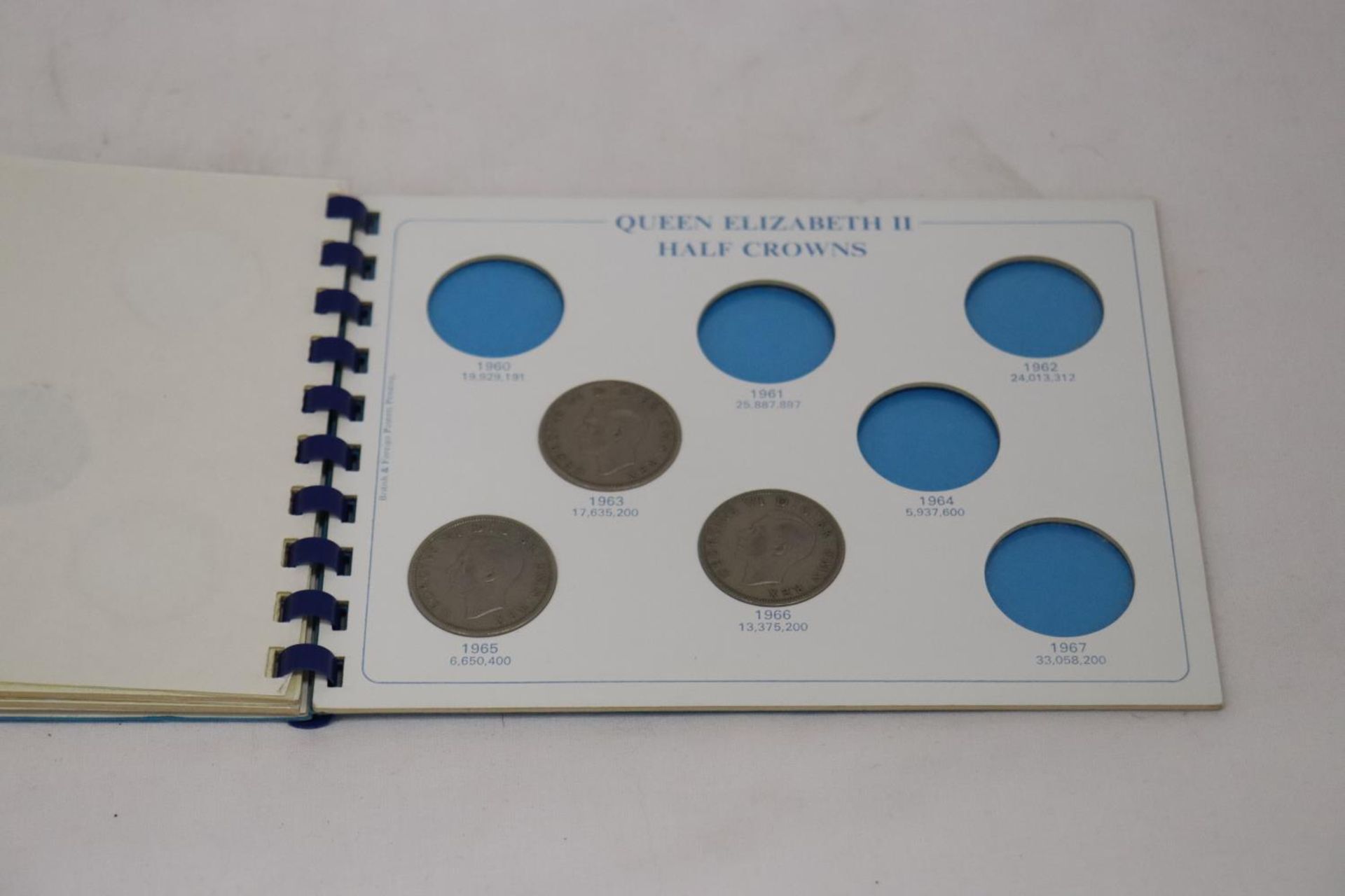 A QUEEN ELIZABETH 11 1953 - 1967, SANDHILL COIN FOLDER CONTAINING A QUANTITY OF CROWNS AND FLORINS - Image 5 of 5