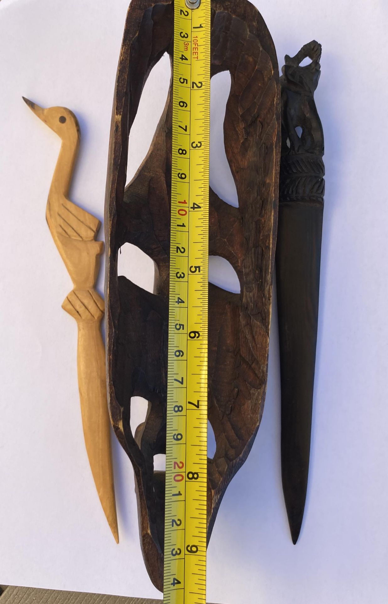 THREE AFRICAN TRIBAL ITEMS - WOODEN MASK, ELEPHANT CARVED WOODEN LETTER OPENER AND DUCK EXAMPLE, - Bild 7 aus 7