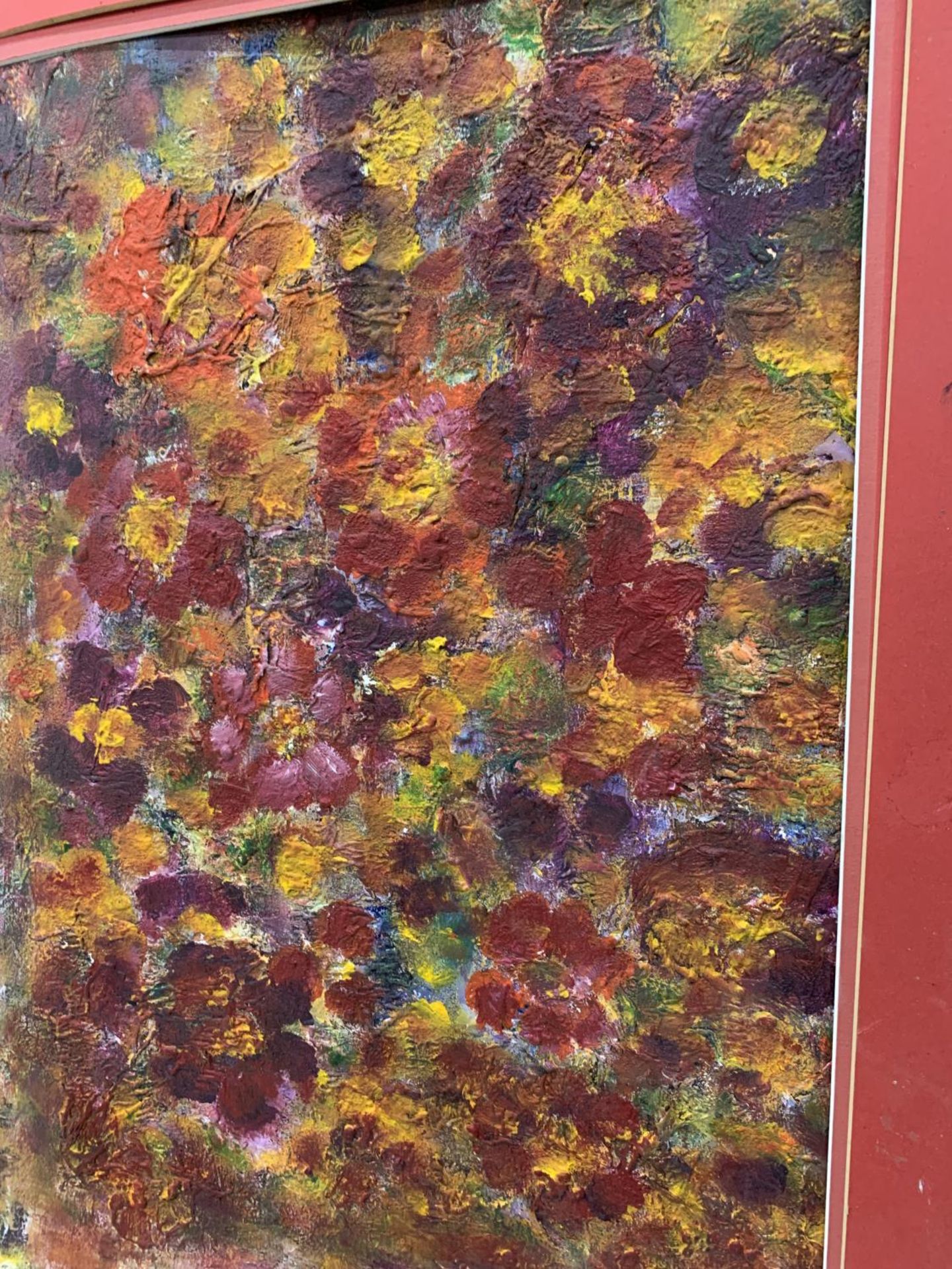 A FRAMED (NO GLASS) OIL ON CANVAS OF FLOWERS - Image 2 of 2