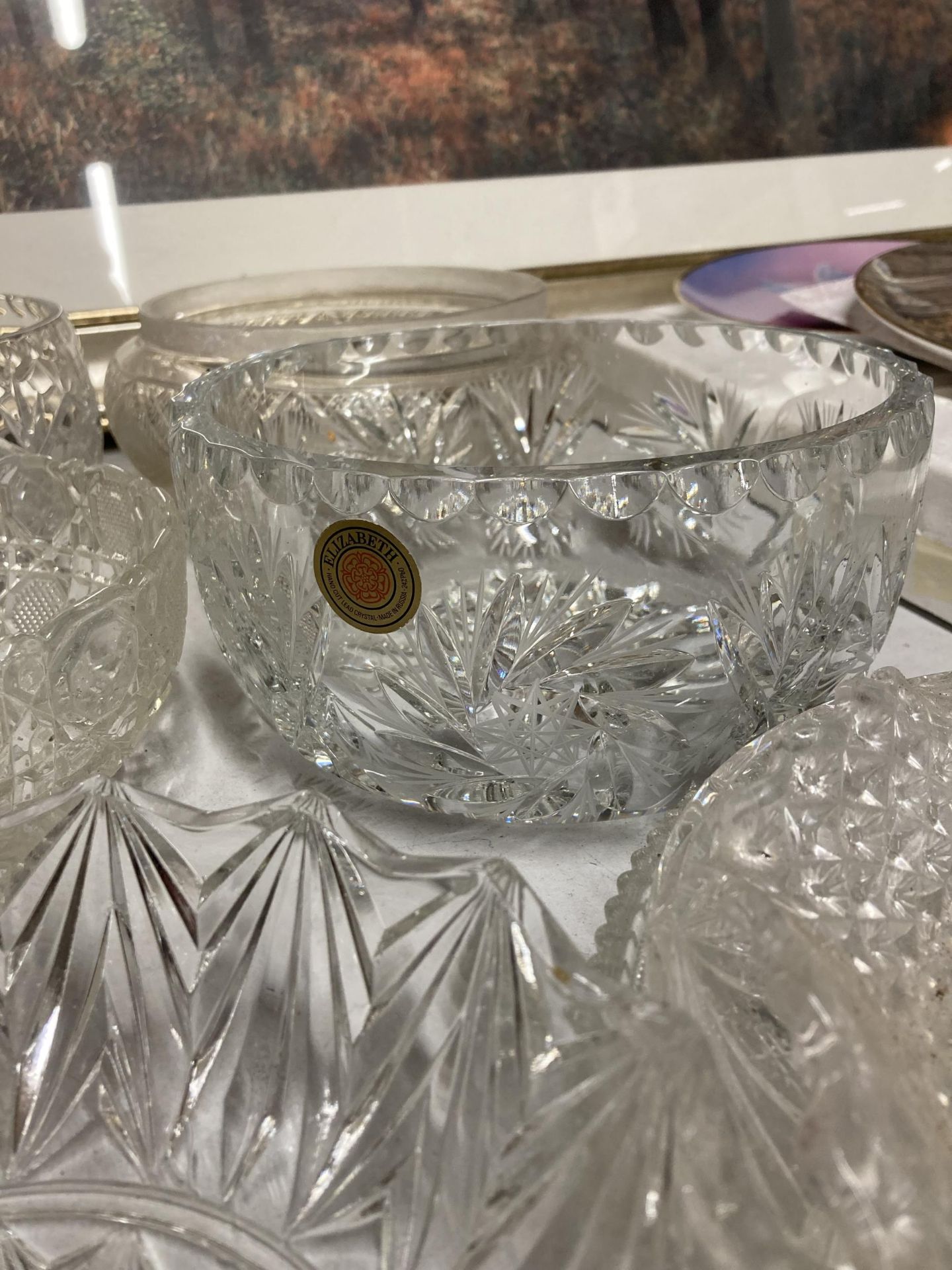 A QUANTITY OF GLASS BOWLS - Image 3 of 3