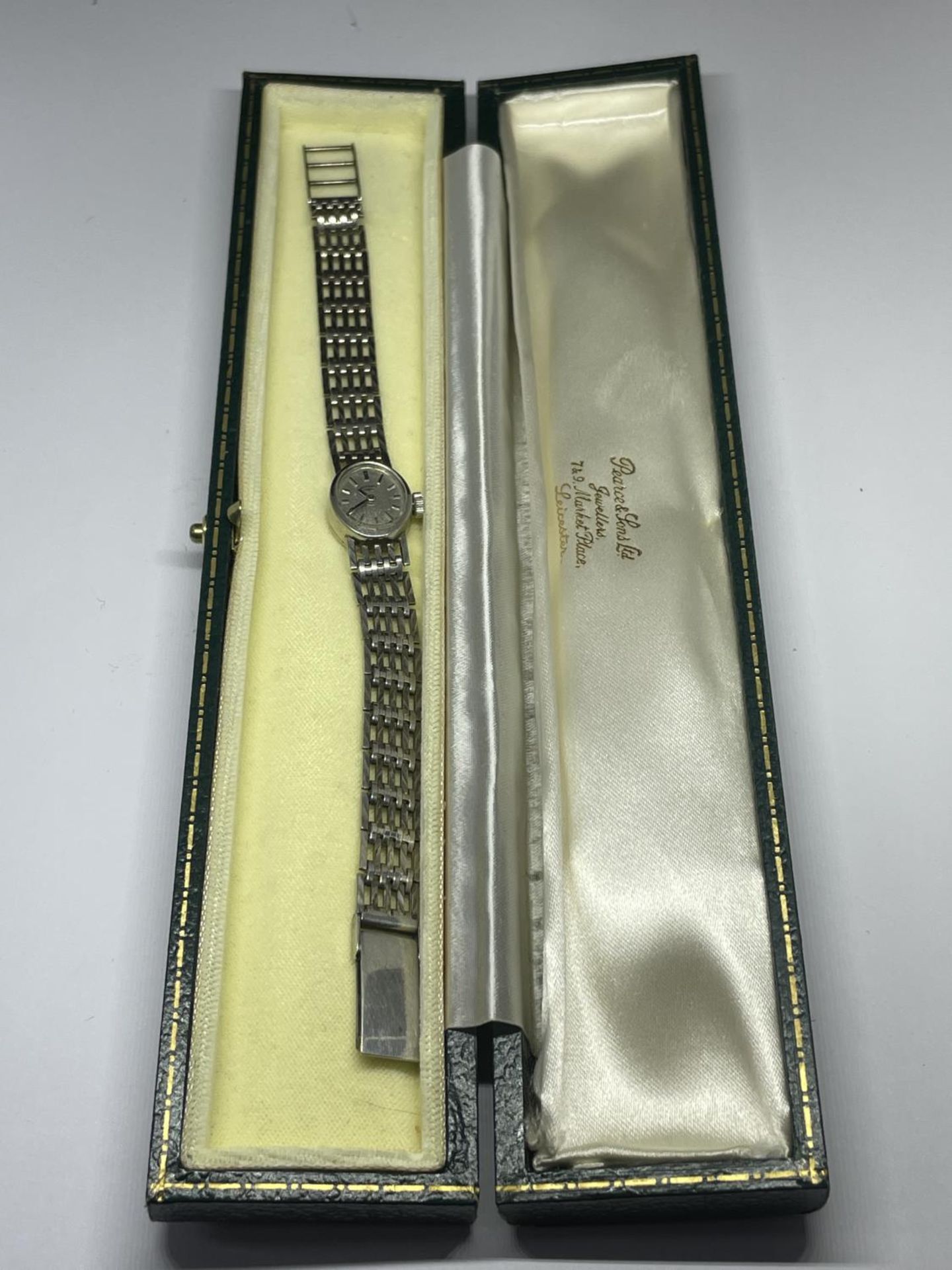 A LADIES SILVER ROTARY WRIST WATCH, WORKING AT TIME OF CATALOGUING
