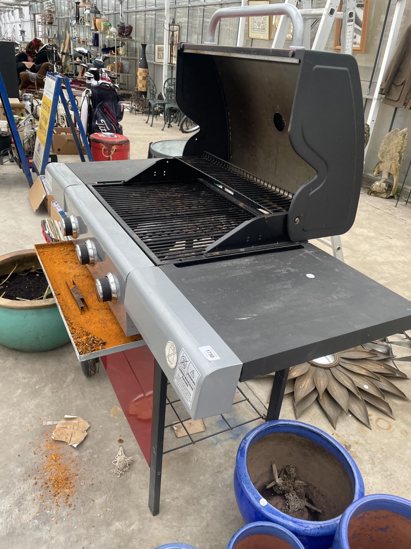 AN OUTBACK APOLLO THREE BURNER GAS BBQ - Image 3 of 3