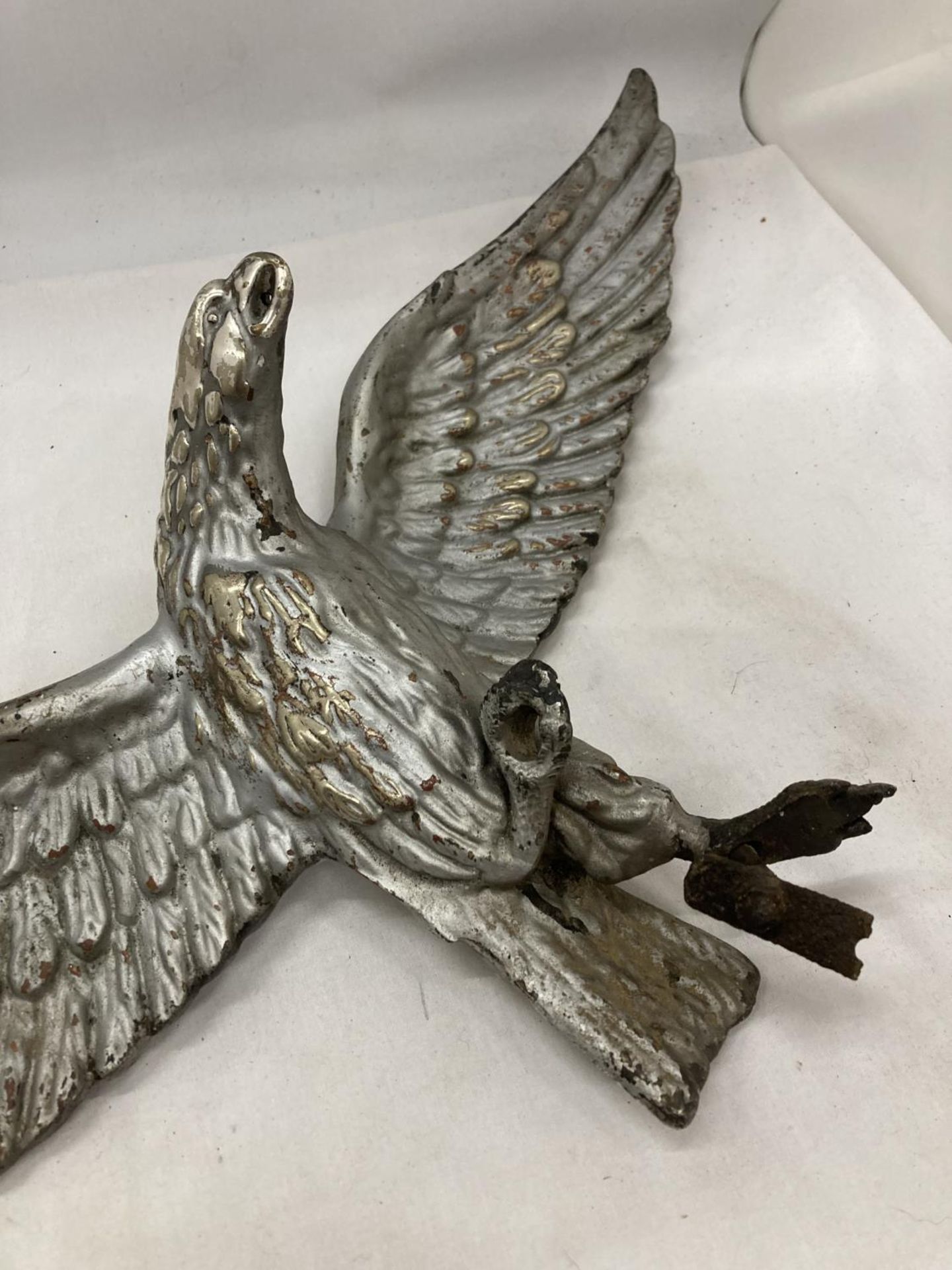 AN RAF METAL EAGLE FIGURE - Image 6 of 6