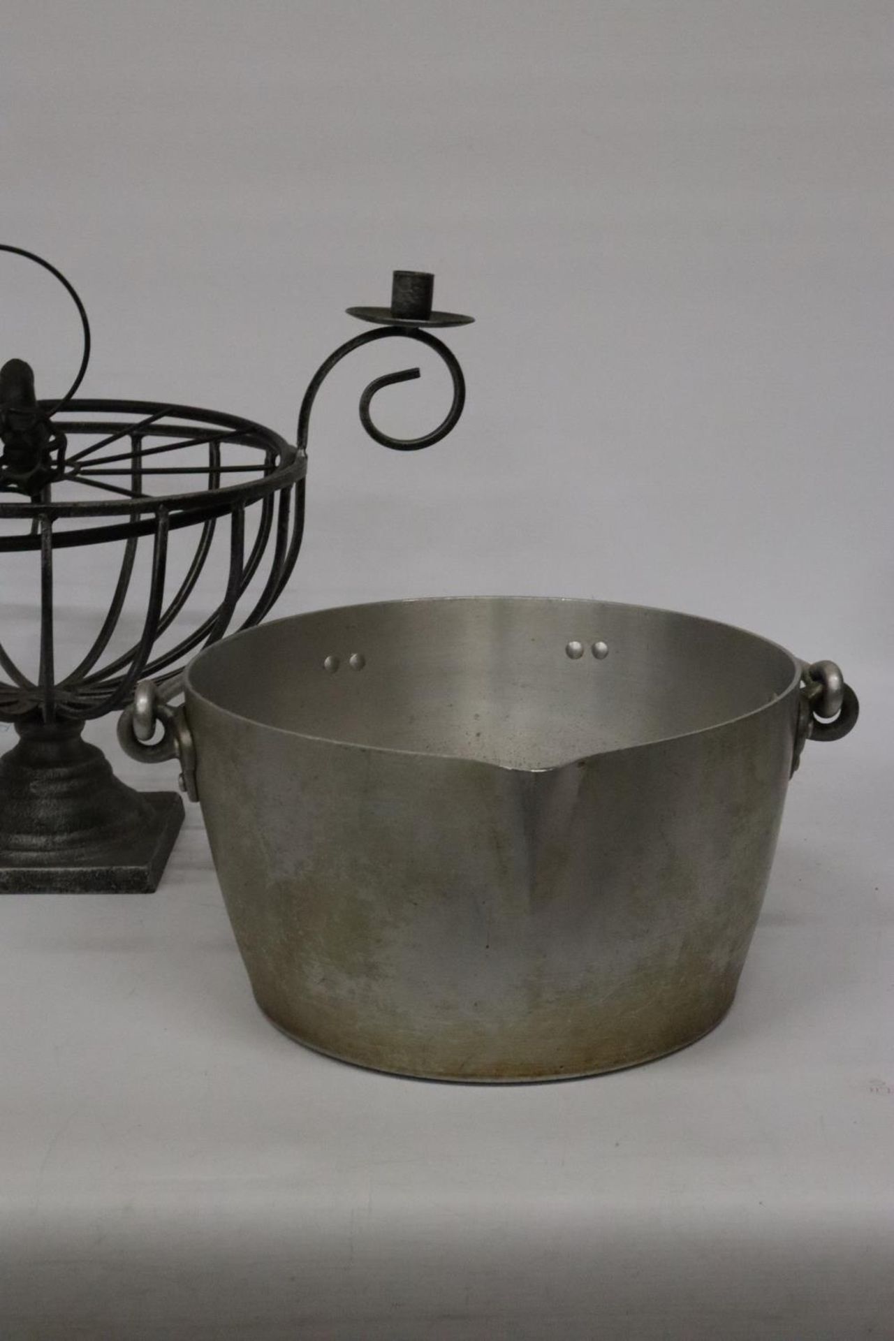 A JAM PAN AND A METAL PLANT HOLDER WITH CANDLESTICKS - Image 2 of 3