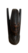 A VINTAGE 20TH CENTURY AFRICAN TRIBAL CAVRED WOODEN FACE STATUE, HEIGHT 22 CM