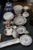 A QUANTITY OF CHINA AND POTTERY ITEMS TO INCLUDE ROYAL ALBERT, COALPORT, ETC, POSIES, PIN TRAYS,