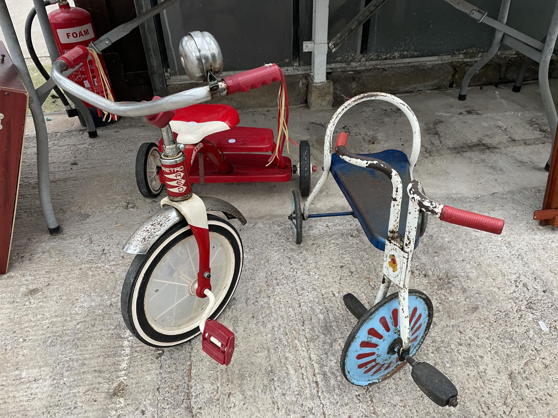 TWO VINTAGE METAL CHILDRENS TRIKES - Image 2 of 5