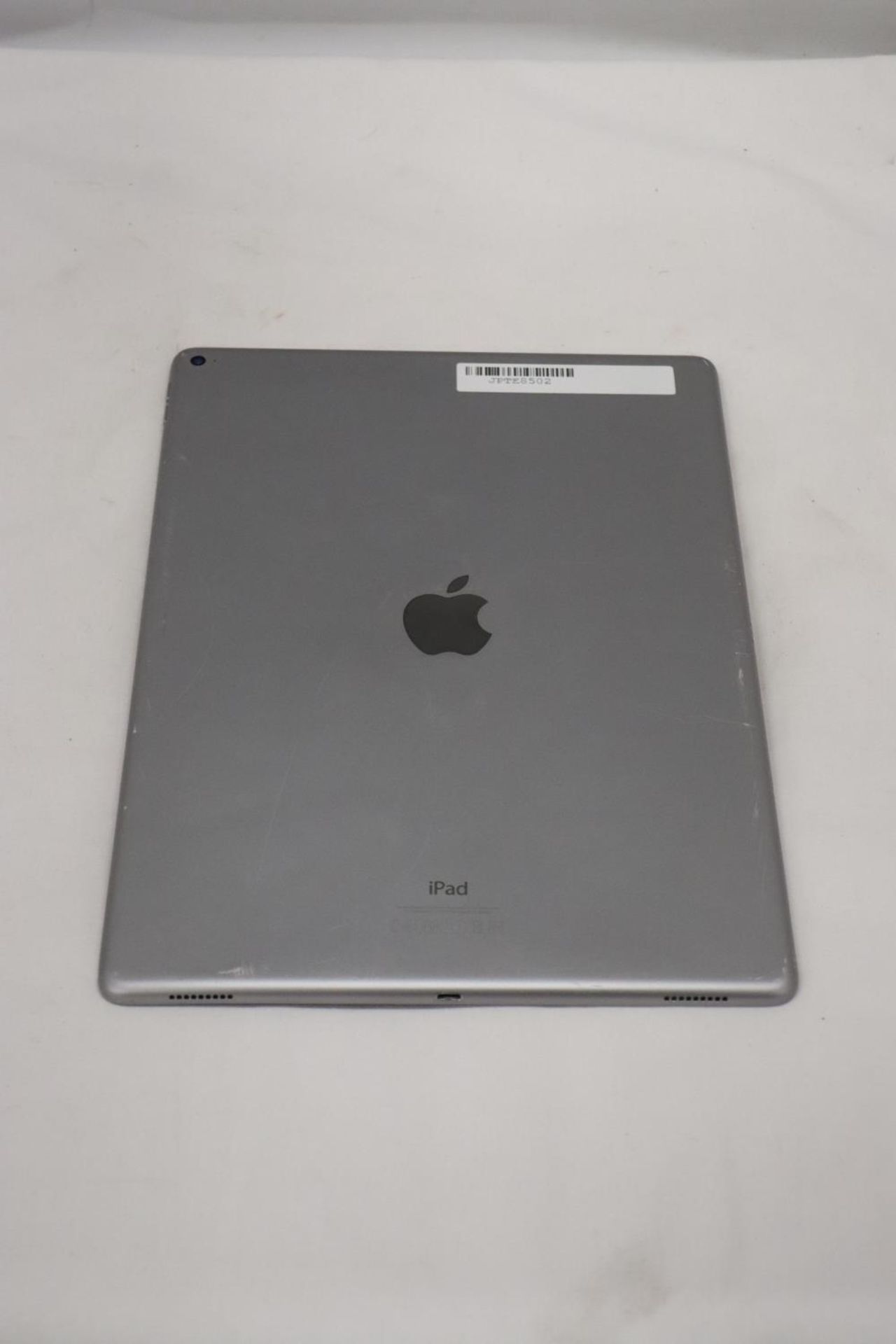 AN AS NEW I-PAD PRO IN BOX - NO CHARGER