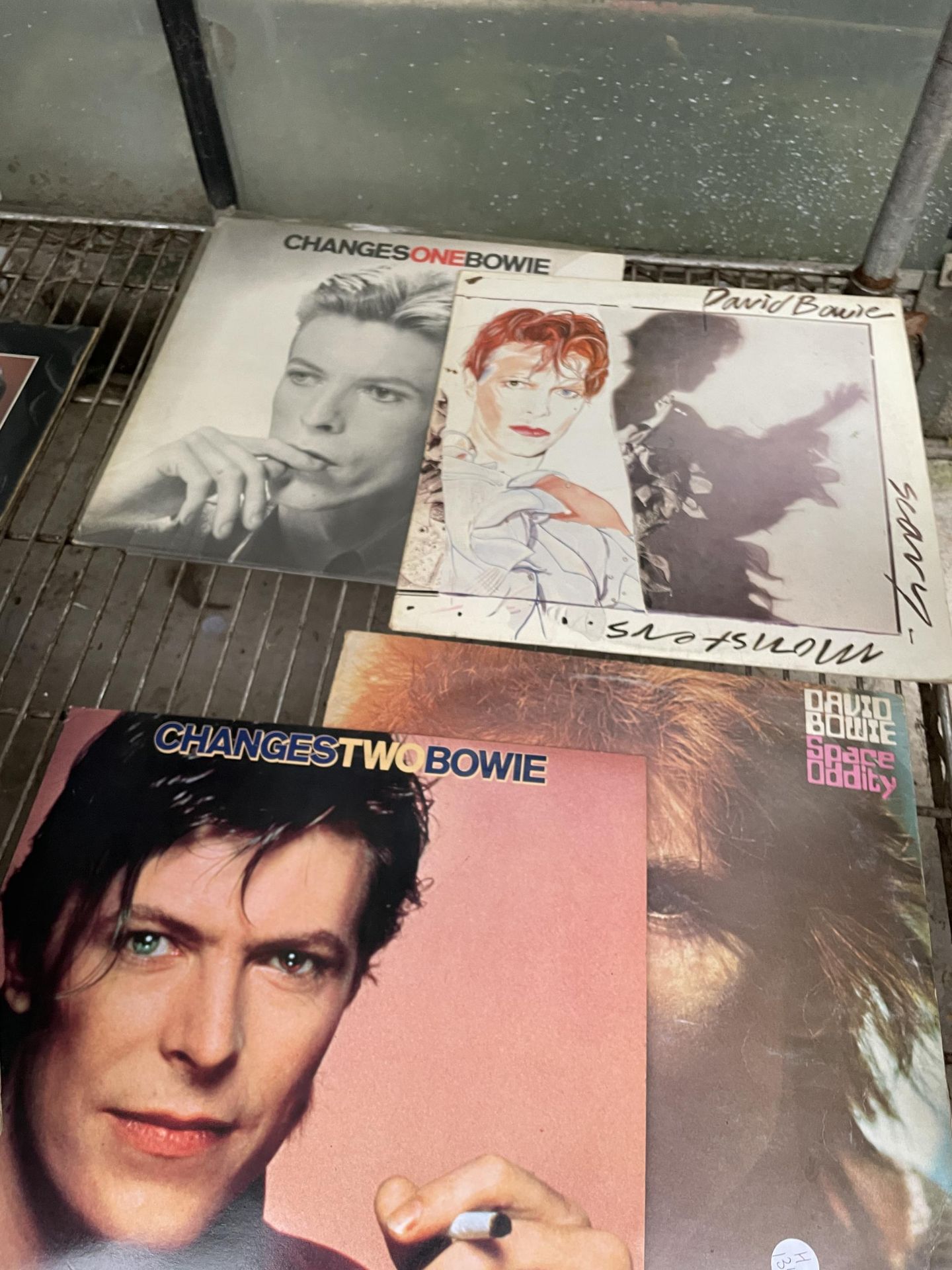 SIX DAVID BOWIE LP RECORDS - Bild 2 aus 2