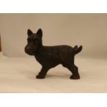 A HEAVY CAST 'PEEING' SCOTTIE DOG