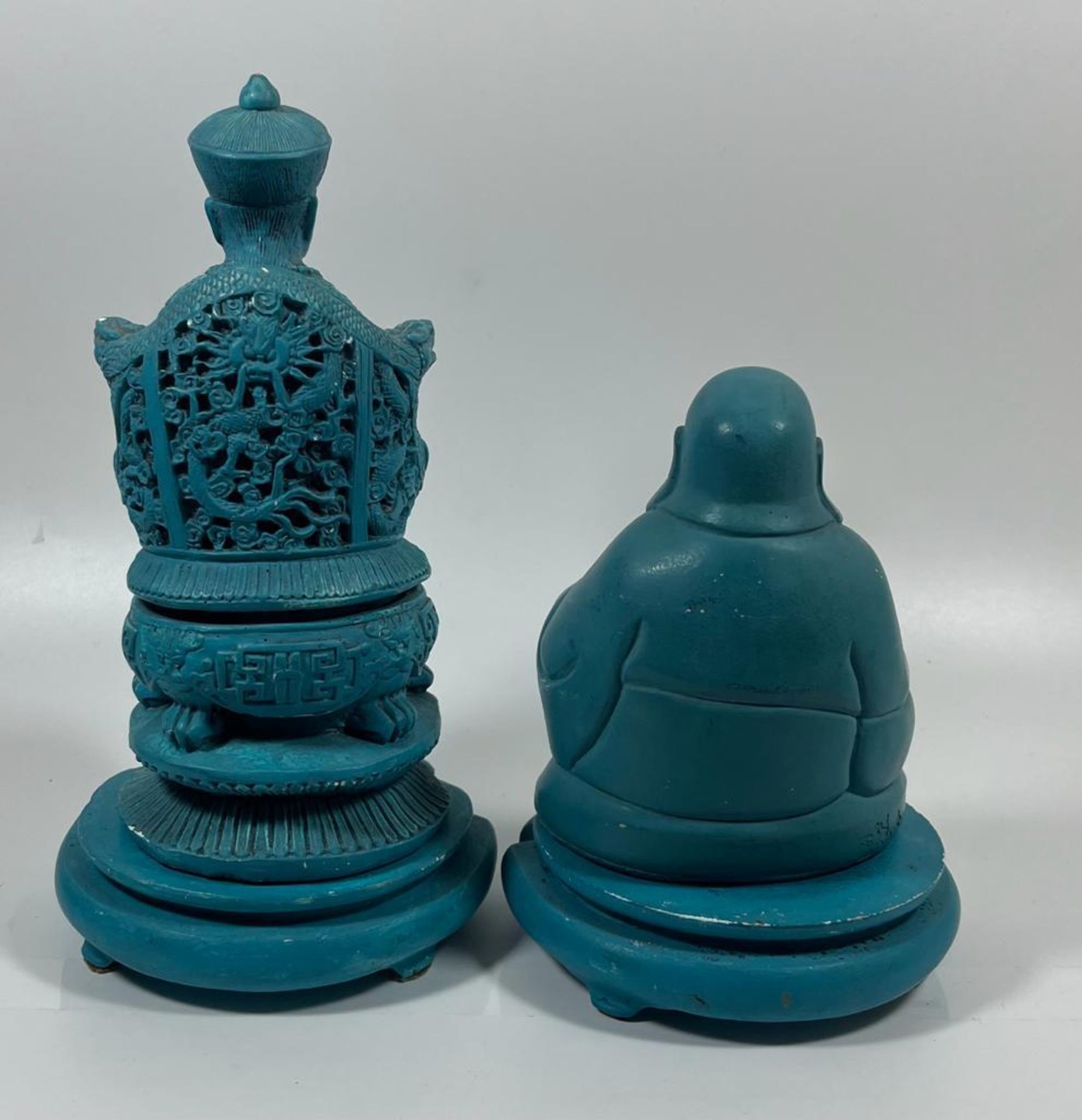 TWO VINTAGE CHINESE CHALKWARE TURQUOISE FIGURES ON STANDS TO INCLUDE AN IMMORTAL AND A BUDDHA, - Image 3 of 4