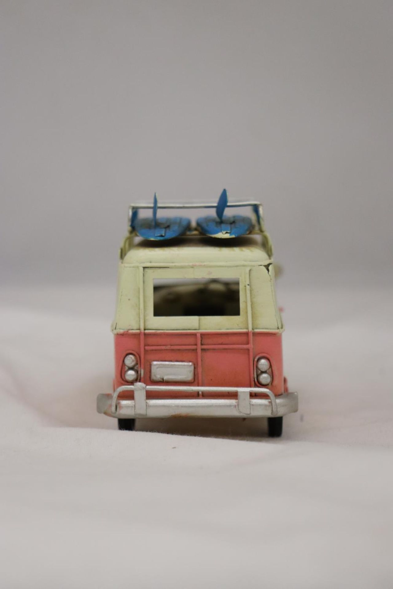 A MODEL OF A TIN PLATE CAMPER VAN, BOXED - Image 4 of 5