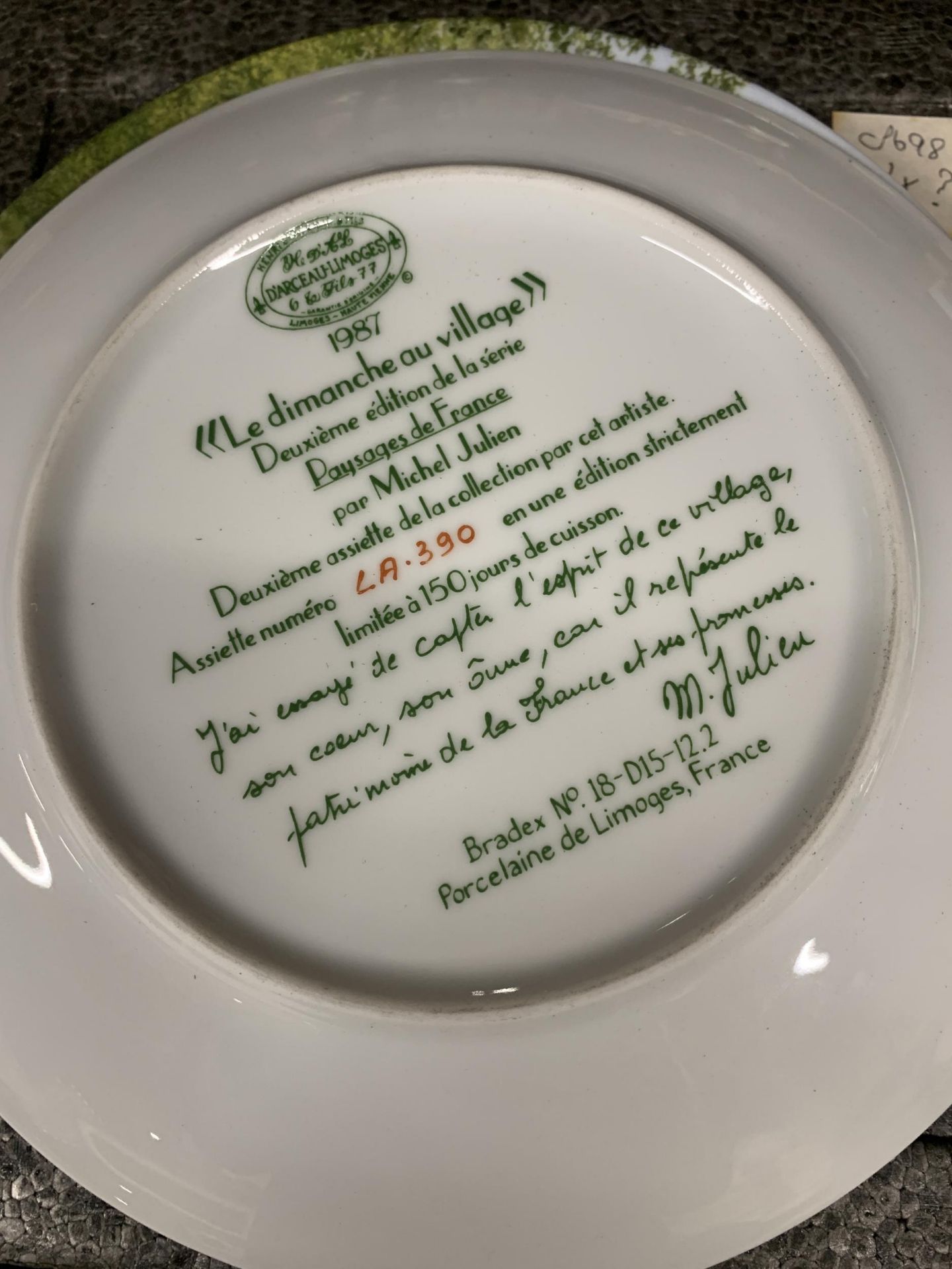 A QUANTITY OF COLLECTOR'S PLATES SOME IN BOXES WITH CERTIFICATES TO INCLUDE ROYAL DOULTON AND - Image 5 of 7