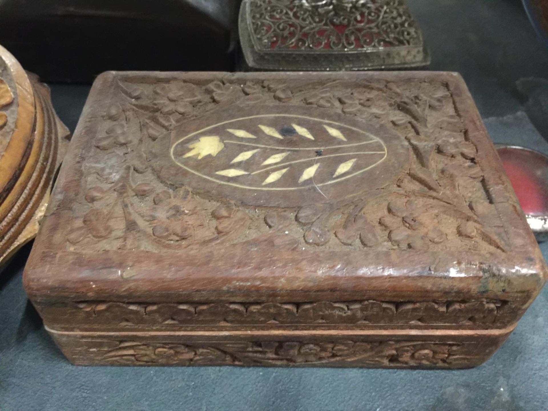 VARIOUS CARVED WOODEN BOXES AND CANDLESTICK - Image 3 of 5