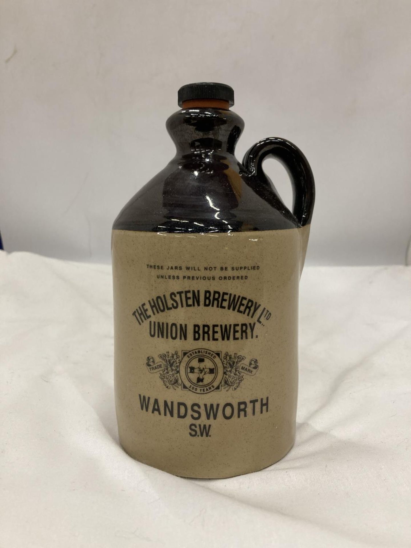 A HEAVY BOXED HOLSTEN BREWERY, WANDSWORTH, STONEWARE BOTTLE - Image 2 of 5