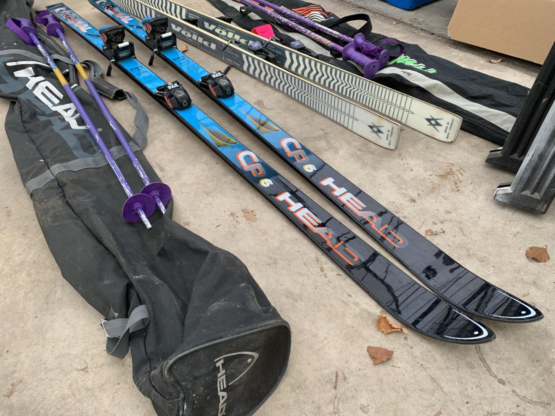TWO SETS OF SKI'S COMPLETE WITH CARRY CASES - Image 2 of 4