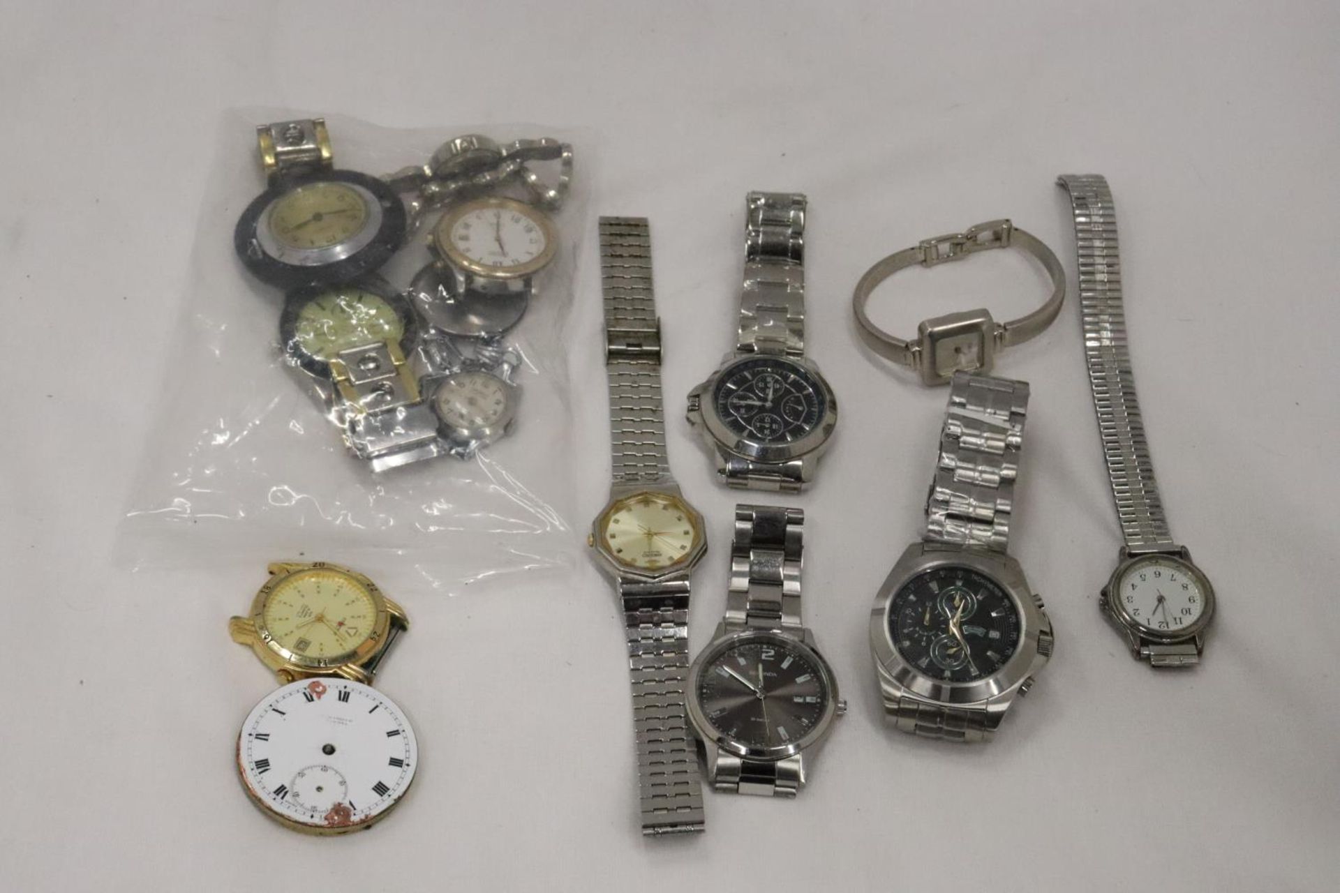 A BAG OF WRISTWATCH SPARES FOR REPAIRS - Image 7 of 8