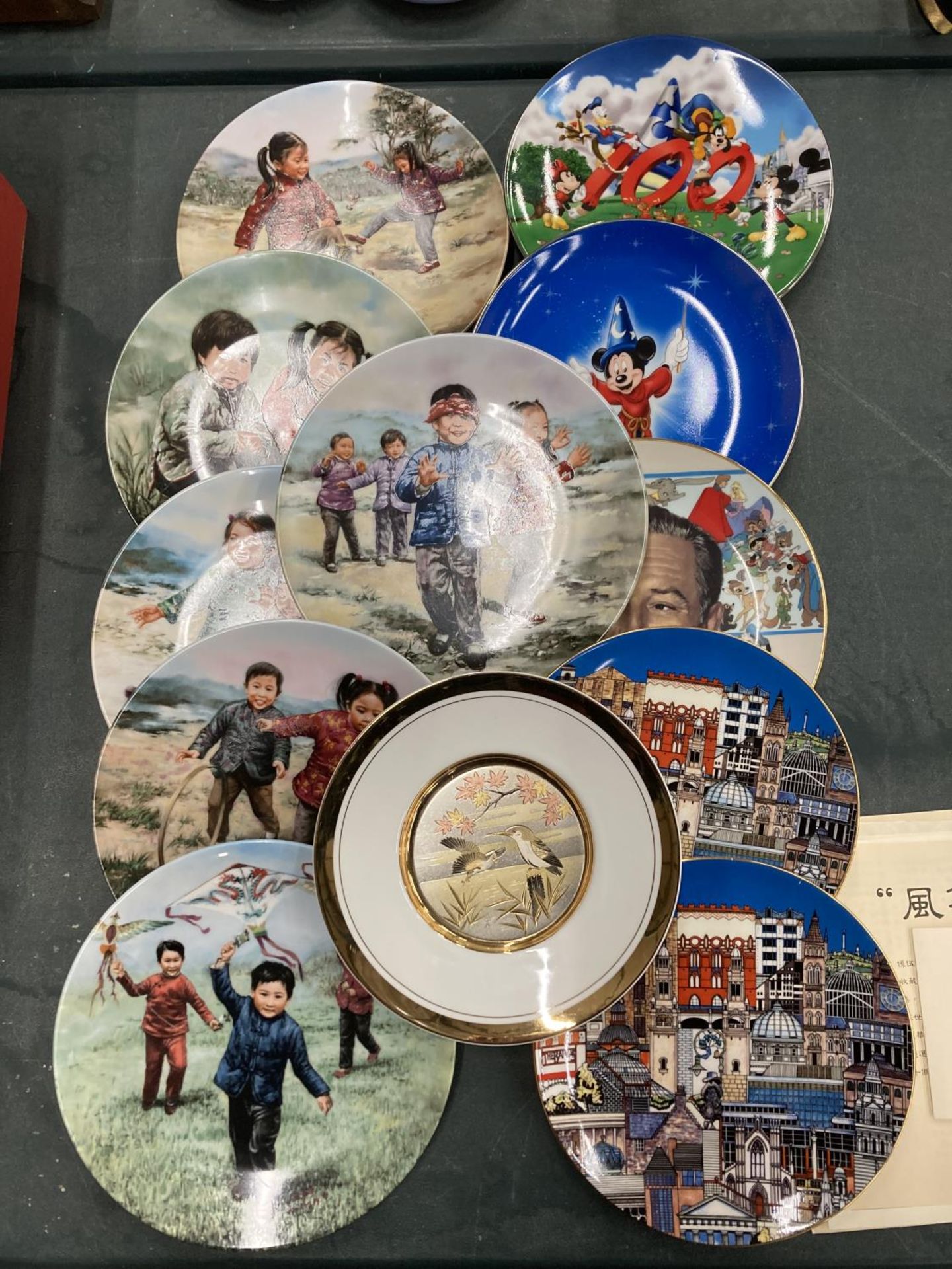 A COLLECTION OF CABINET PLATES TO INCLUDE ORIENTAL - Image 2 of 6