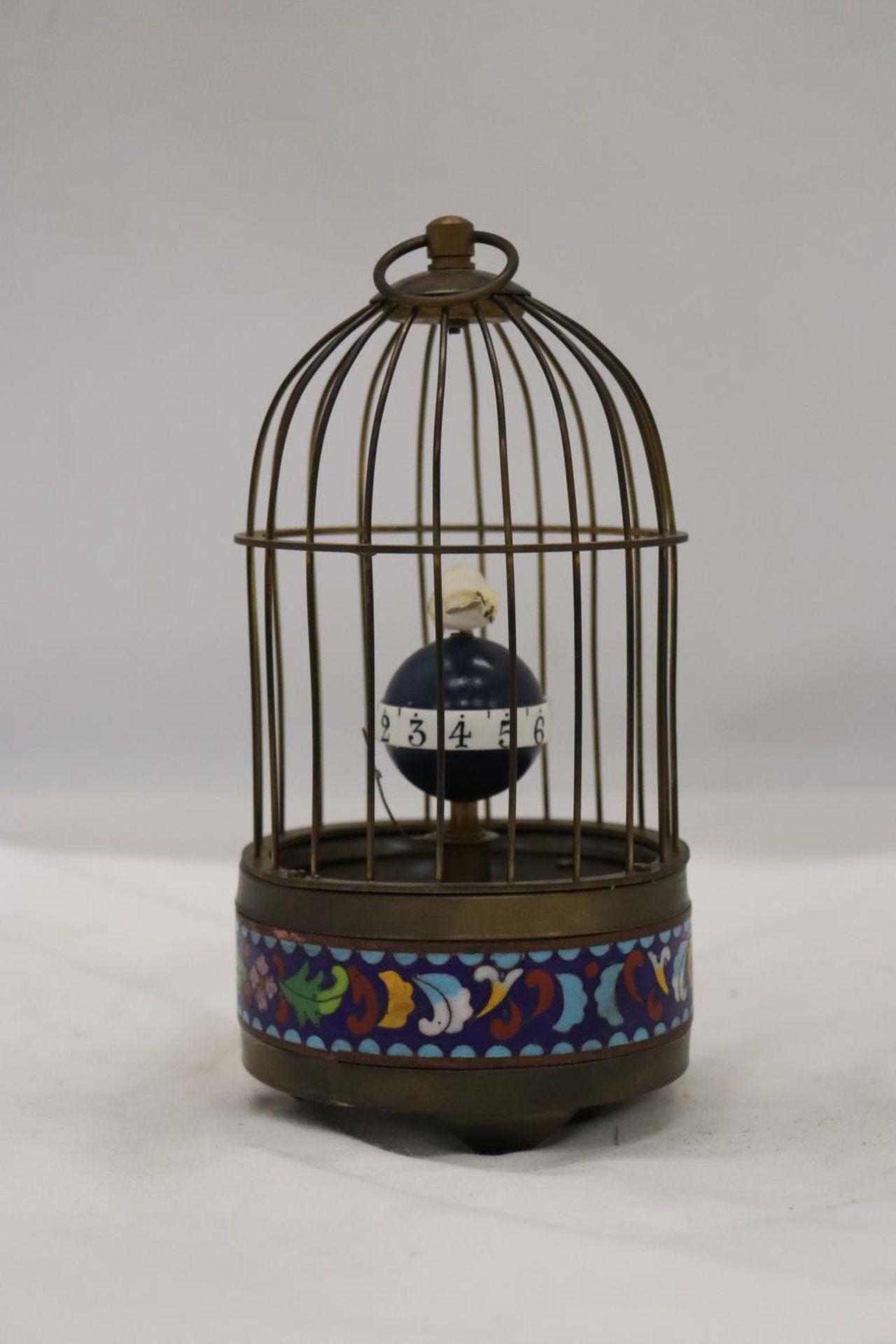 A MECHANICAL BRASS BIRD CAGE CLOCK - Image 3 of 4