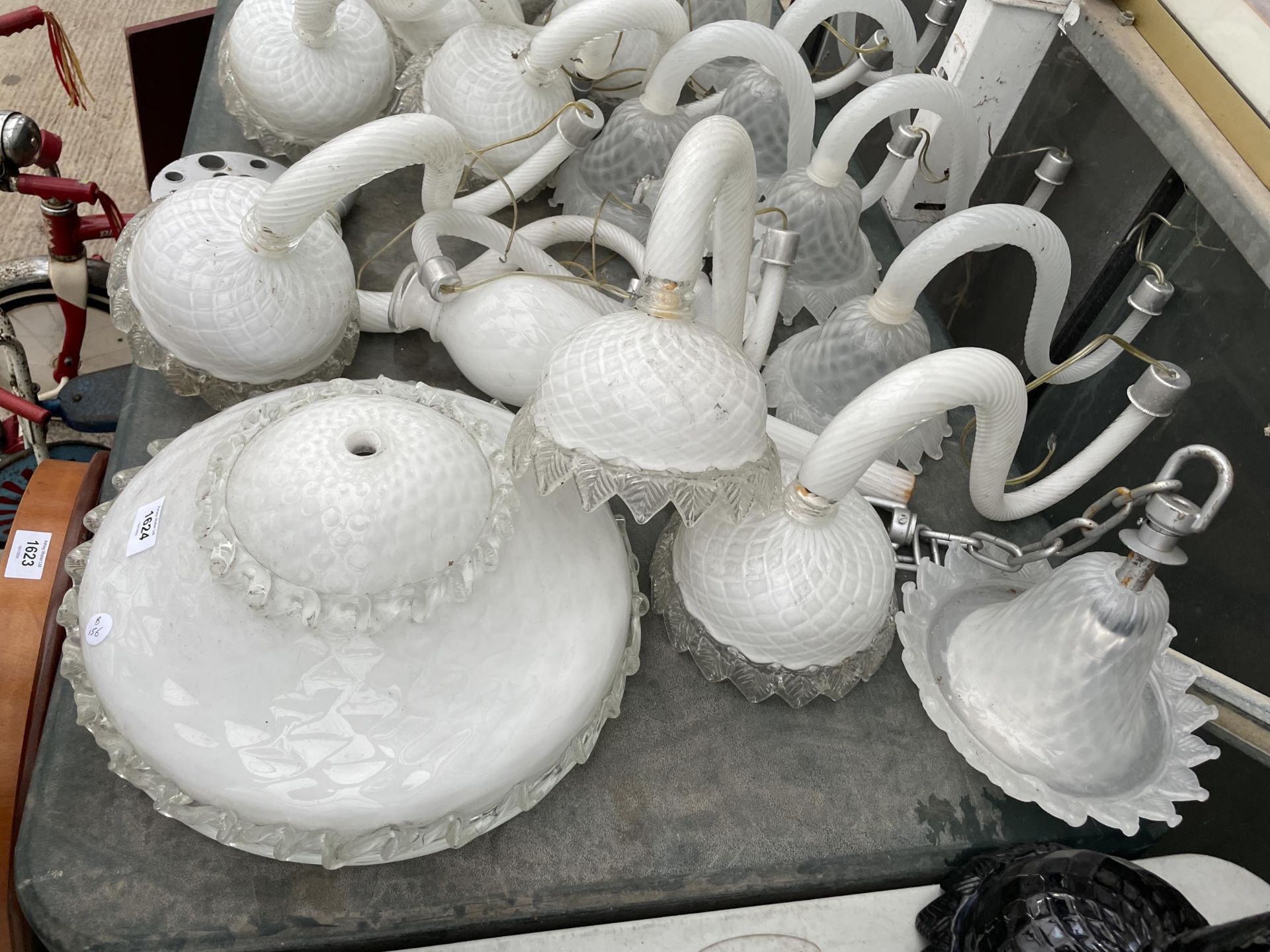 AN ASSORTMENT OF VINTAGE AND RETRO WHITE MURANO GLASS LIGHT FITTINGS AND SHADES - Image 2 of 4