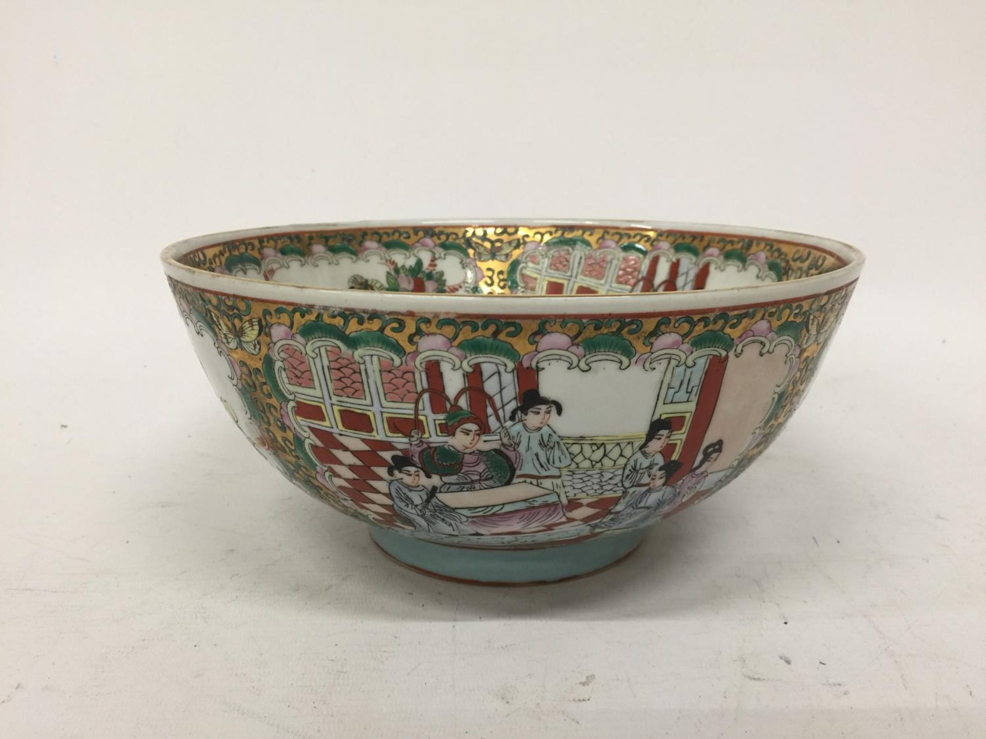 A CANTON FAMILLE ROSE FOOTED BOWL - 12CM (H) 25.5 (W)