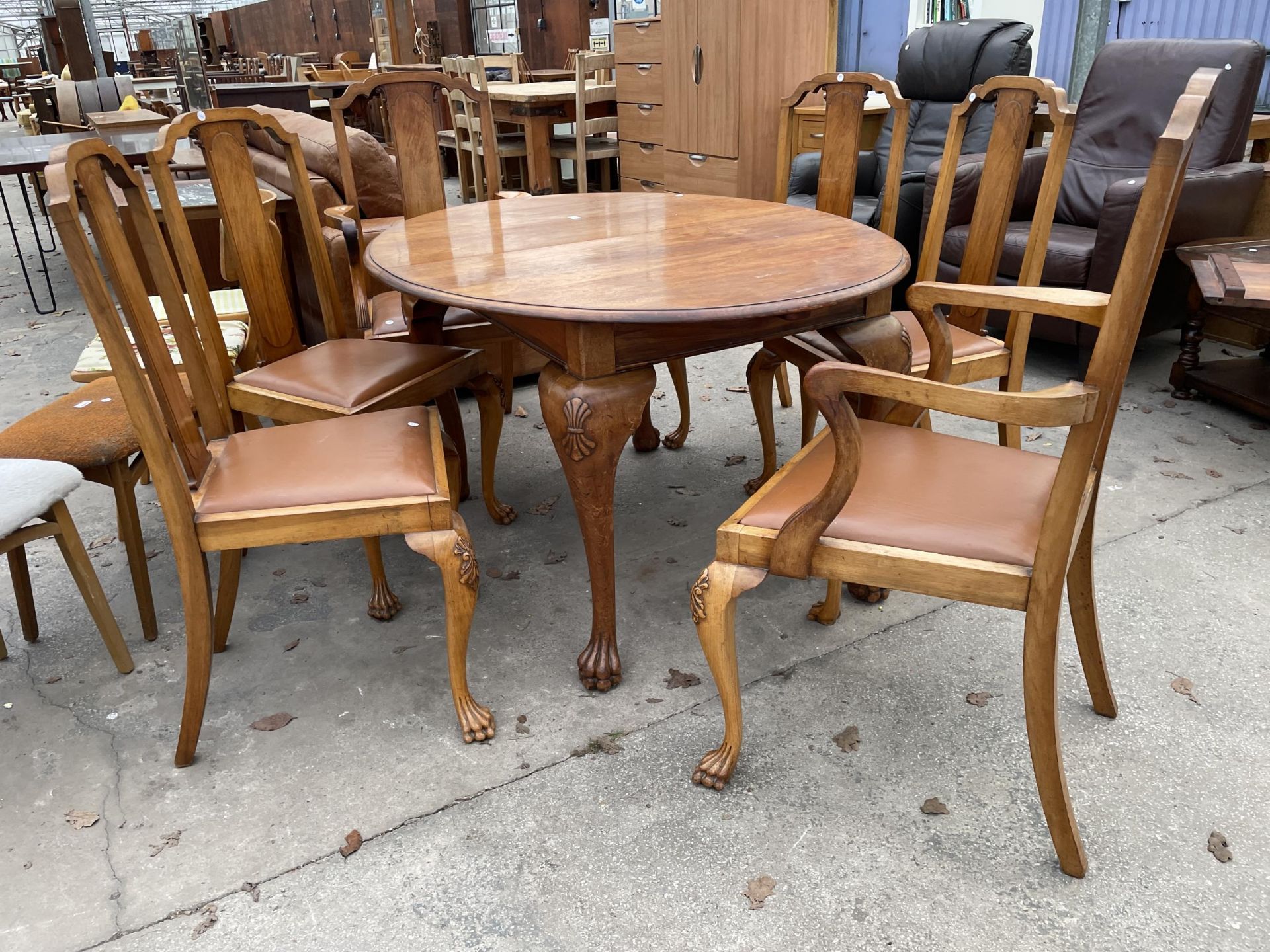 A LATE VICTORIAN WALNUT WIND-OUT DINING TABLE, 52 X 41" (LEAF 17") COMPLETE WITH WINDER AND SIX - Image 2 of 8