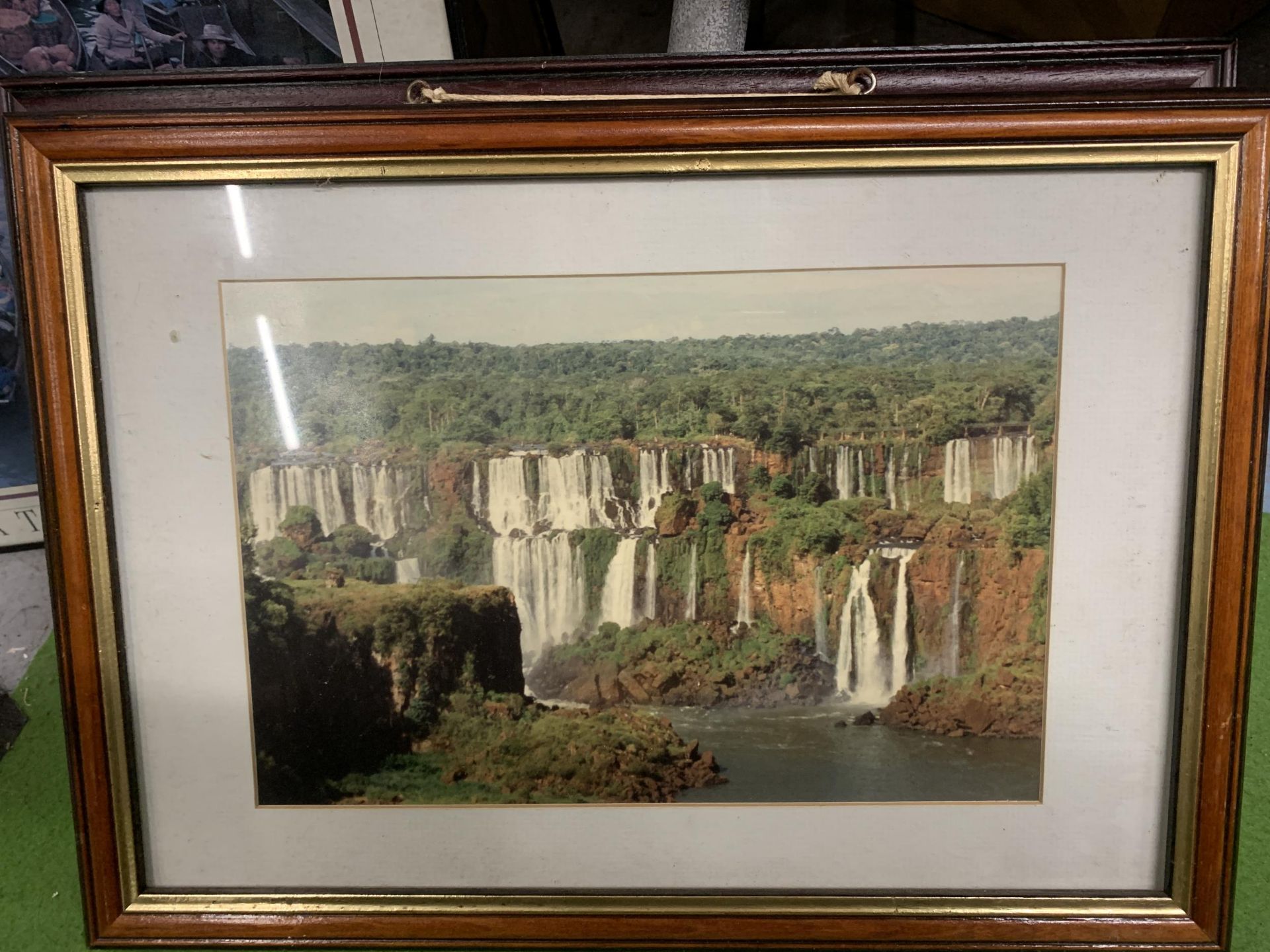 TWP FRAMED PHOTO'S OF WATERFALL SCENES TOGETHER WITH A FRAMED PRINT OF THE "FLOATING MARKET" - Bild 4 aus 4