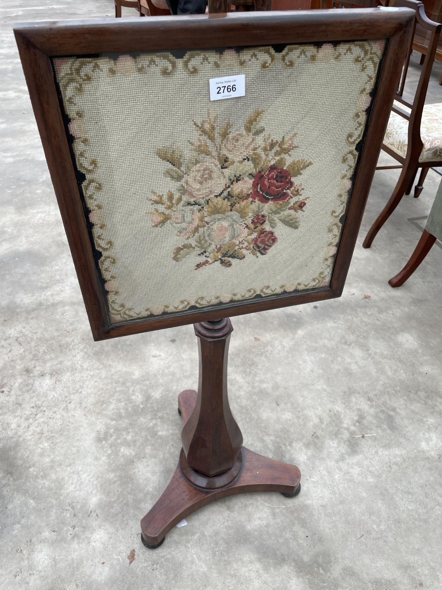 A VICTORIAN ROSEWOOD POLE SCREEN WITH FLORAL TAPESTRY DECORATION - Image 2 of 5
