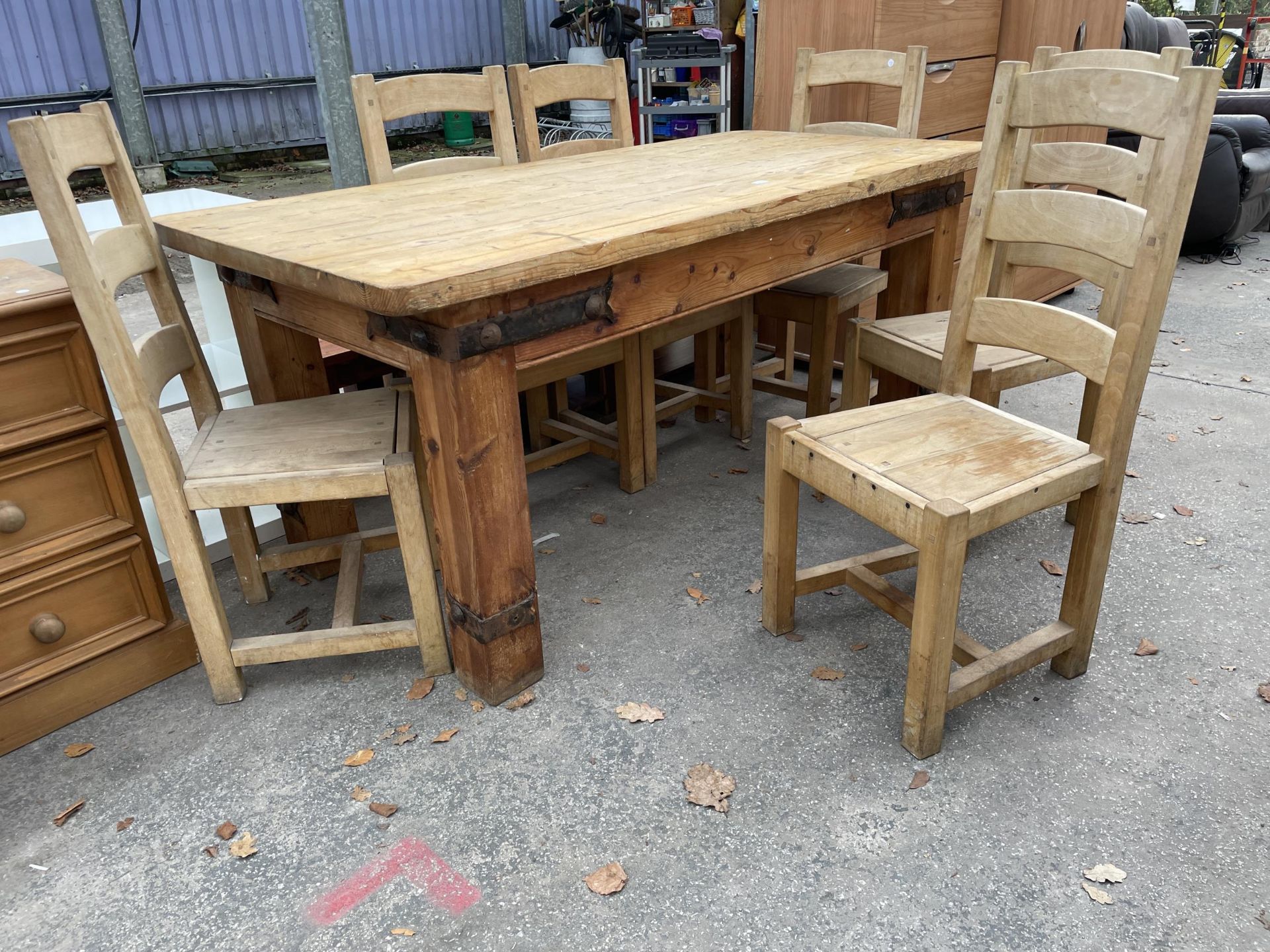 A PINE DINING TABLE, 72 X 35" WITH METAL STRAPS AND SIX CHAIRS - Image 4 of 7