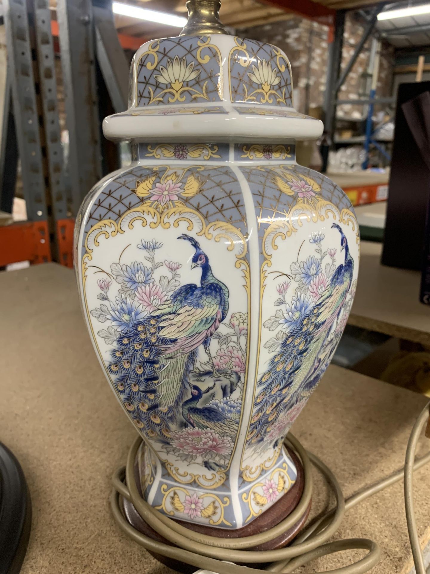 AN ORIENTAL LAMP BASE - Image 2 of 2