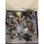 A COLLECTION OF STAR WARS FIGURES