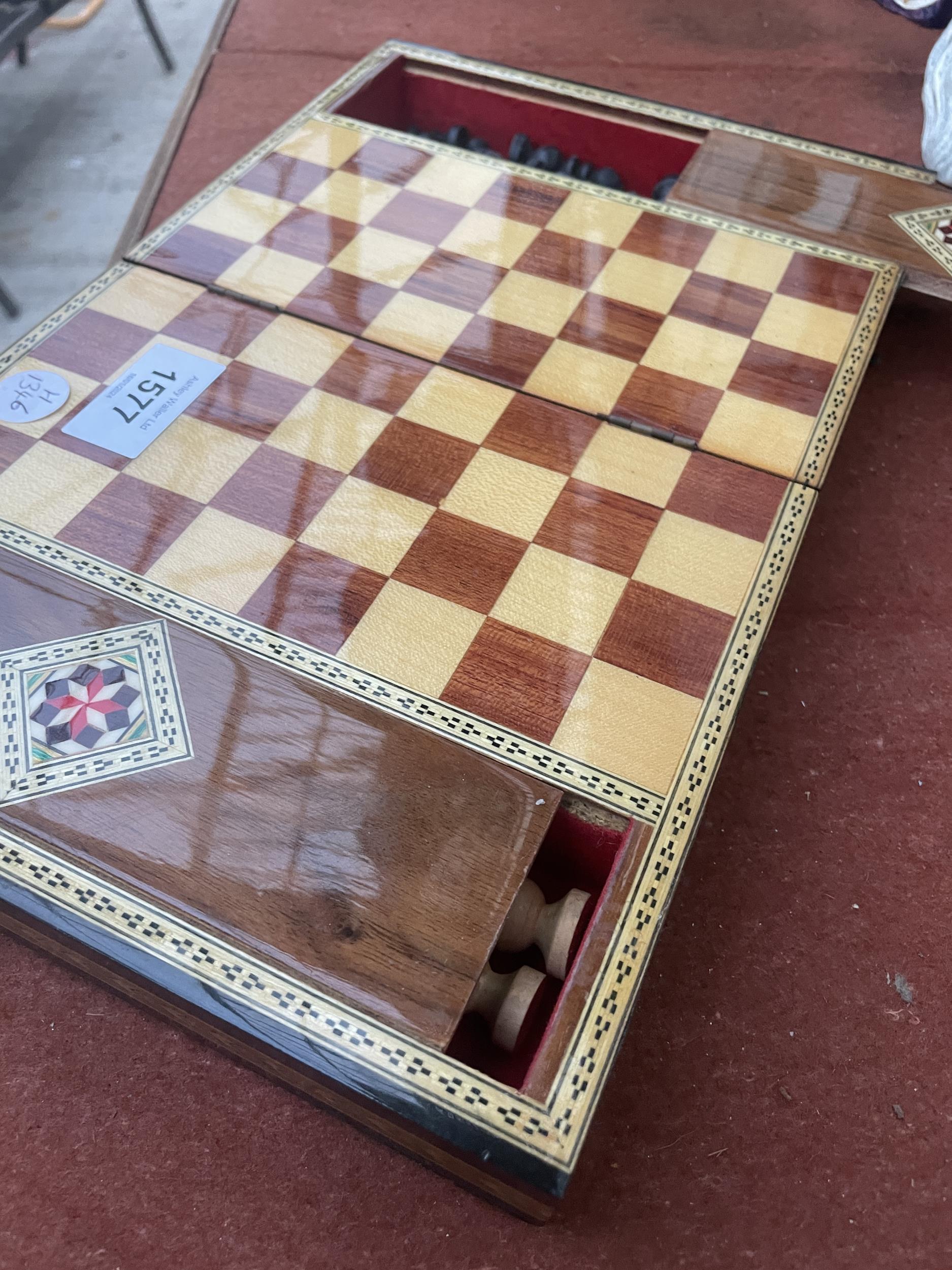A VINTAGE WOODEN FOLDING TRAVEL CHESS BOARD AND CHESS PIECES - Image 4 of 6