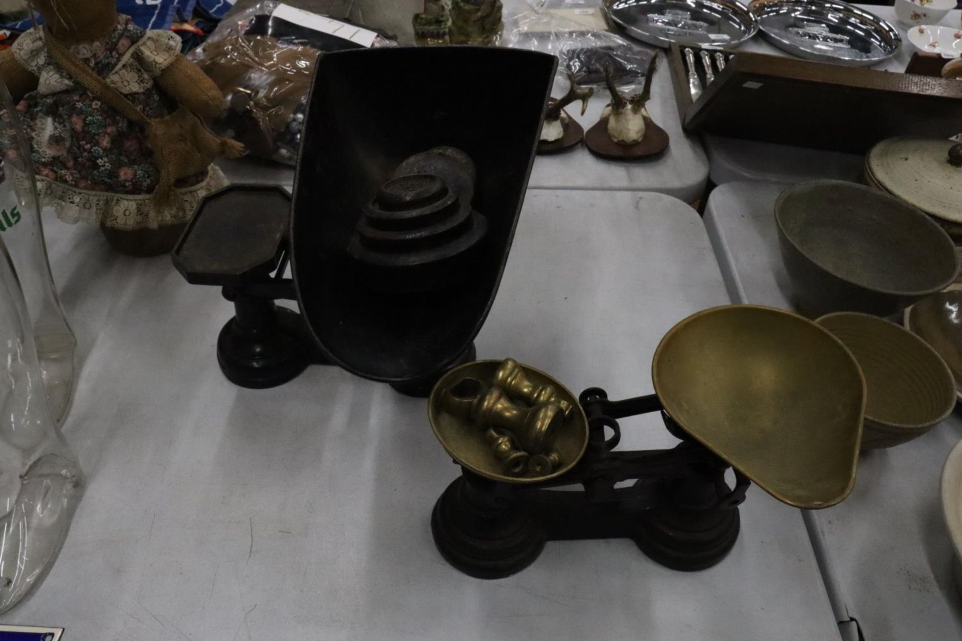 TWO SETS OF VINTAGE SCALES CAST IRON AND BRASS WITH WEIGHTS - Image 2 of 4