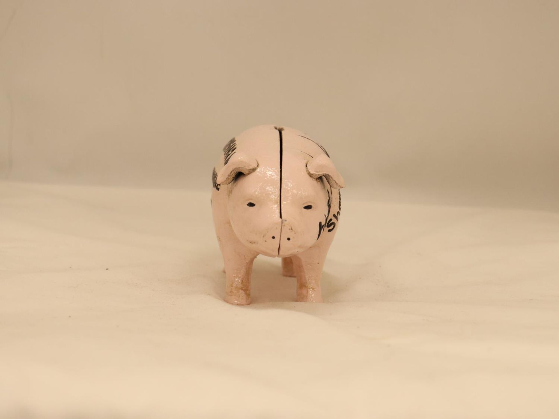 A HEAVY CAST BUTCHERS PIG MONEY BOX - Image 2 of 3