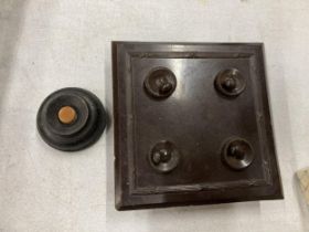 AN ART DECO 4 GANG LIGHT SWITCH AND BELL PUSH