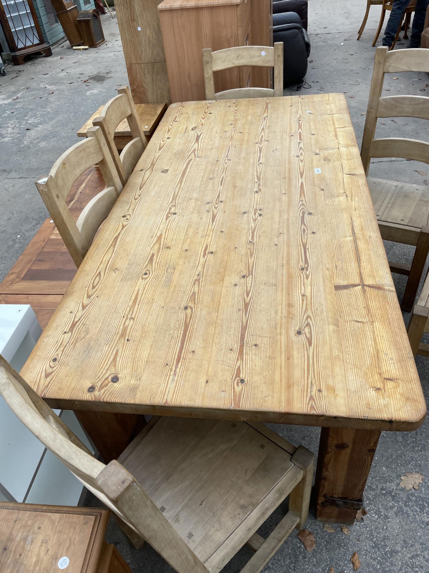 A PINE DINING TABLE, 72 X 35" WITH METAL STRAPS AND SIX CHAIRS - Image 6 of 7