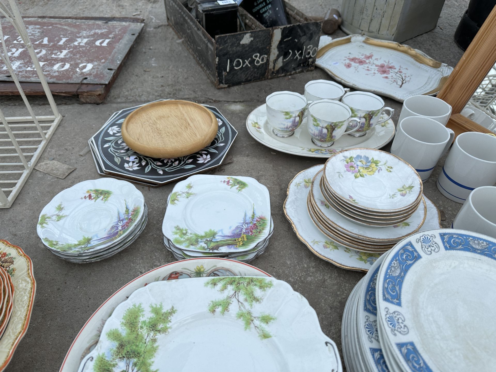 A LARGE ASSORTMENT OF CERAMICS TO INCLUDE PLATES AND CUPS ETC - Image 2 of 2