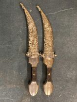 A PAIR OF ASIAN STYLE KNIVES WITH SHEATHS