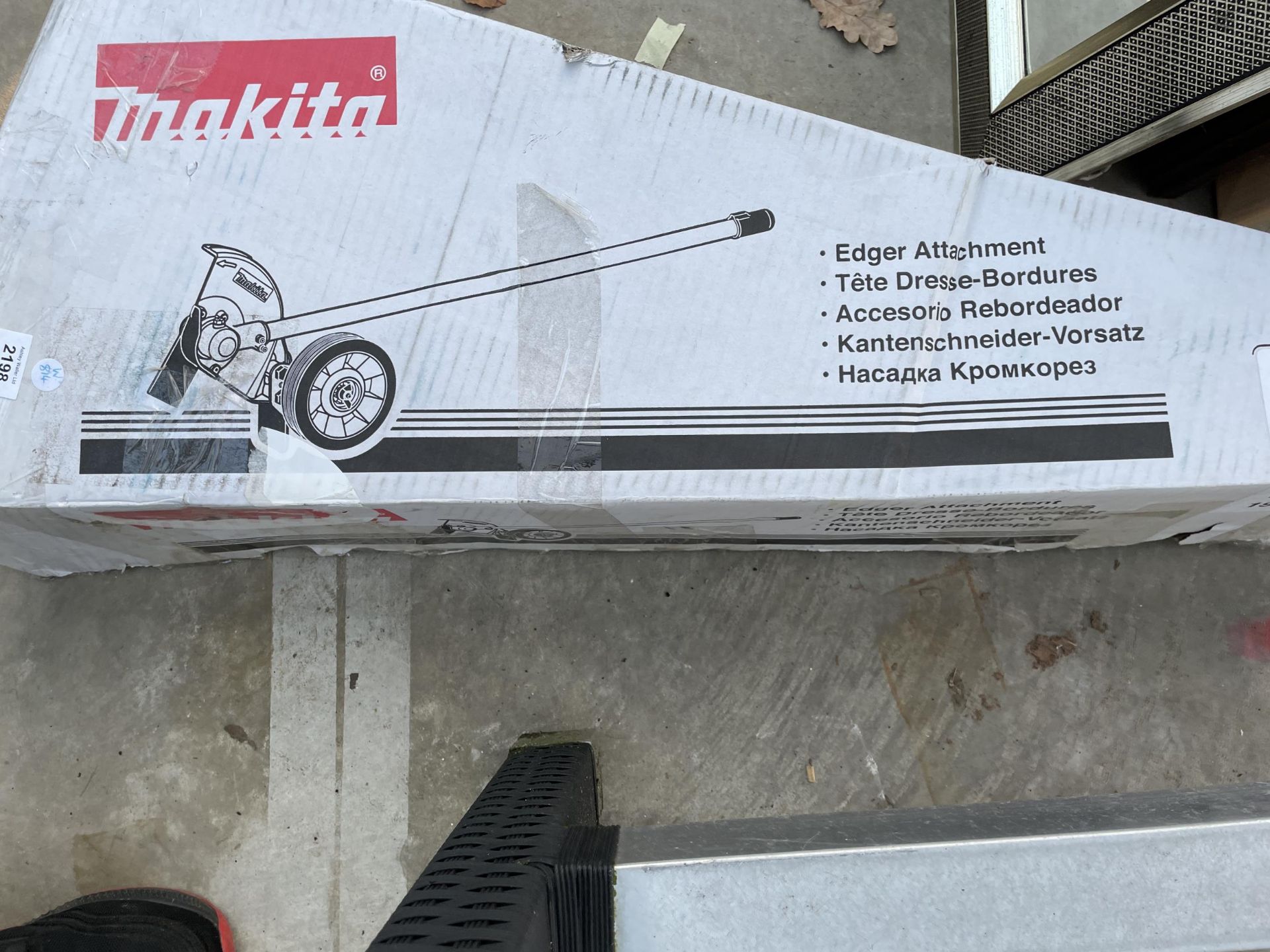 A BOXED MAKITA LAWN EDGING ATTATCHMENT - Image 2 of 2
