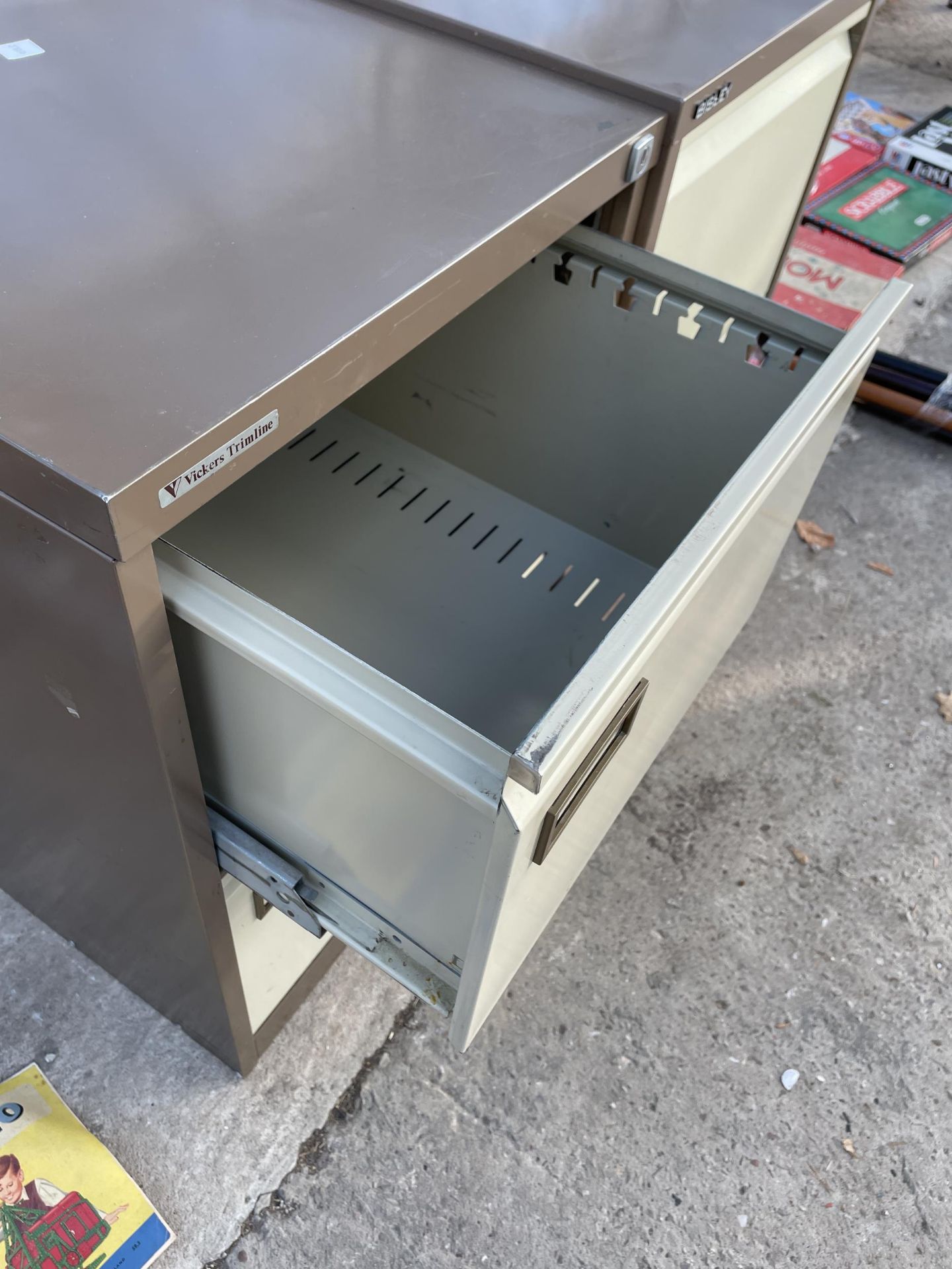 TWO METAL TWO DRAWER FILING CABINETS - Image 2 of 2