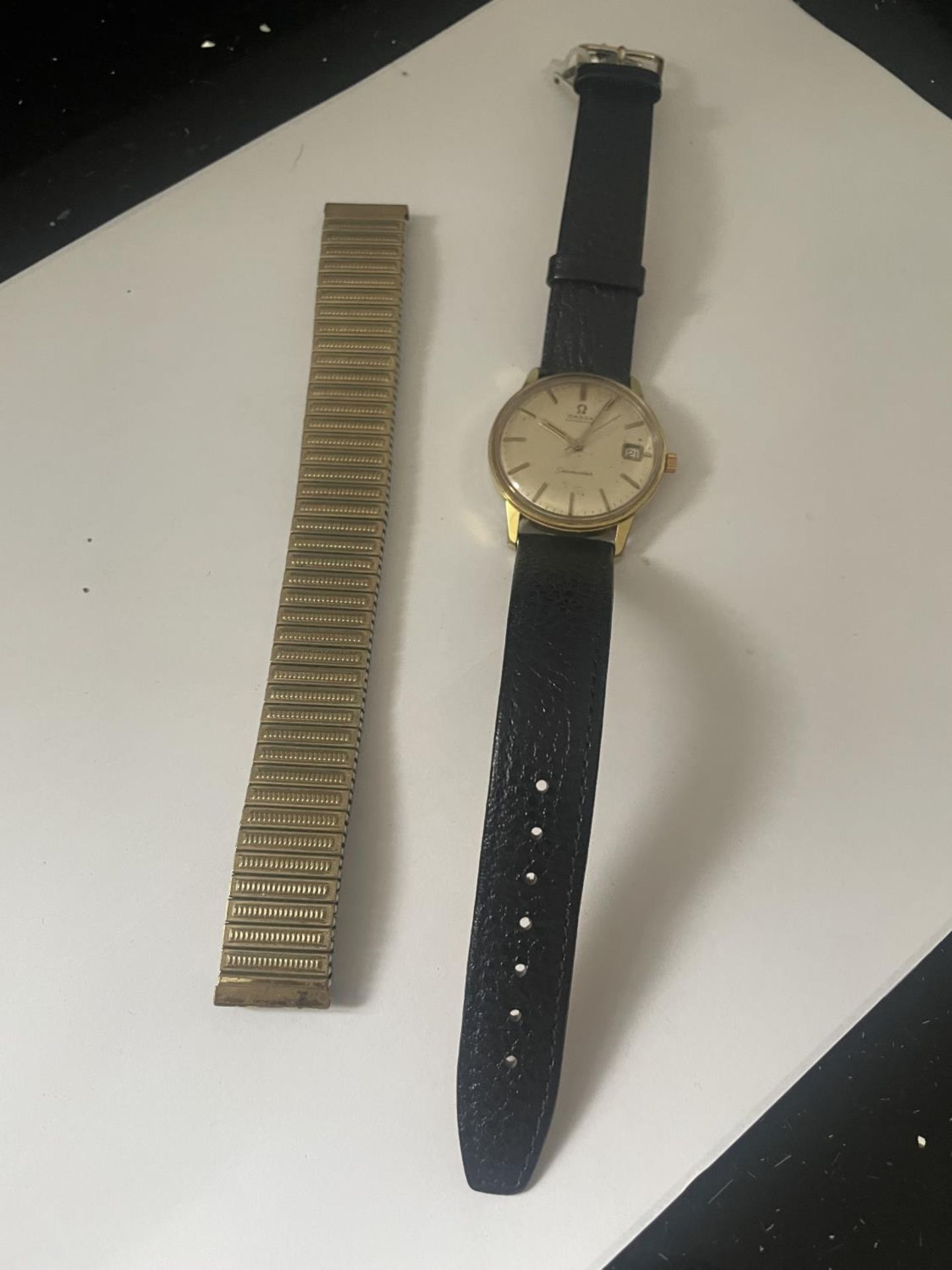 A 1968 OMEGA SEAMASTER WATCH WITH ORIGINAL GUARANTEE, BOX, LEATHER STRAP AND METAL STRAP, SERVICE - Image 2 of 7