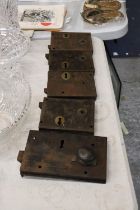 A COLLECTION OF VICTORIAN LOCKS - 5 IN TOTAL