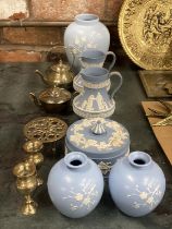 A QUANTIY OF WEDGWOOD BLUE AND WHITEWARE AND BRASS ITEMS