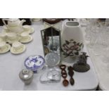 A MIXED LOT OF ITEMS TO INCLUDE A CRYSTAL BALL, A SPODE TRINKET BOX, PORTMEIRION VASE, SMALL
