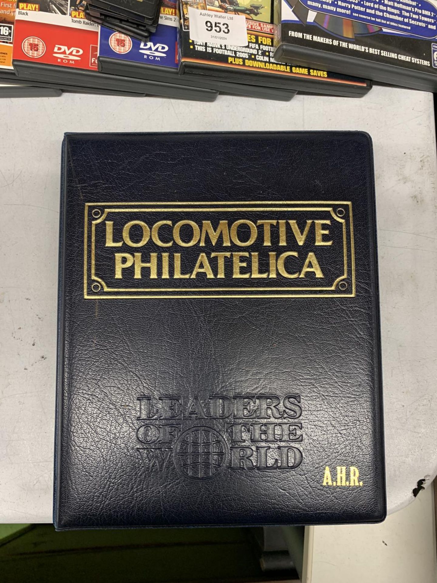 A LOCOMOTIVE PHILATELICA LEADERS OF THE WORLD REFERENCE BOOK, PLUS STAMPS - Image 3 of 3
